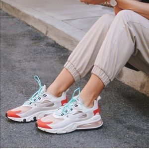 Nike Air Max 270 React Mid Century
